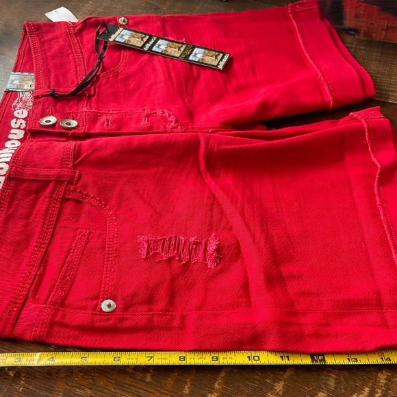 DOLLHOUSE  RED SHORTS SIZE  13.. NWT - Picture 10 of 10